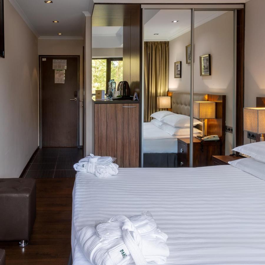 Park House Hotel Barmashino Exterior foto