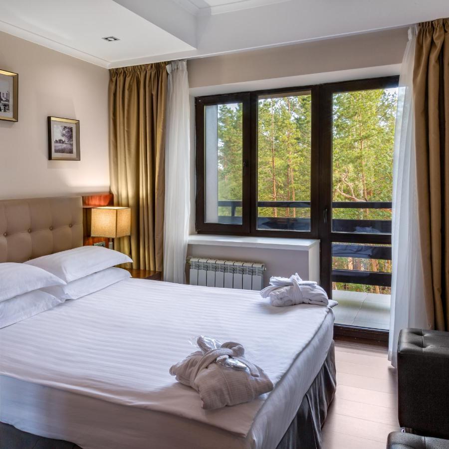 Park House Hotel Barmashino Exterior foto